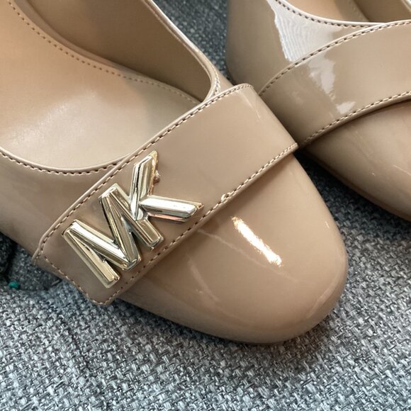 MICHAEL MICHAEL KORS Women's Jilly Flex Pumps - Picture 12 of 13